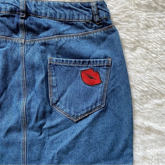Embroidered patch denim mini skirt - Picture 10 of 12